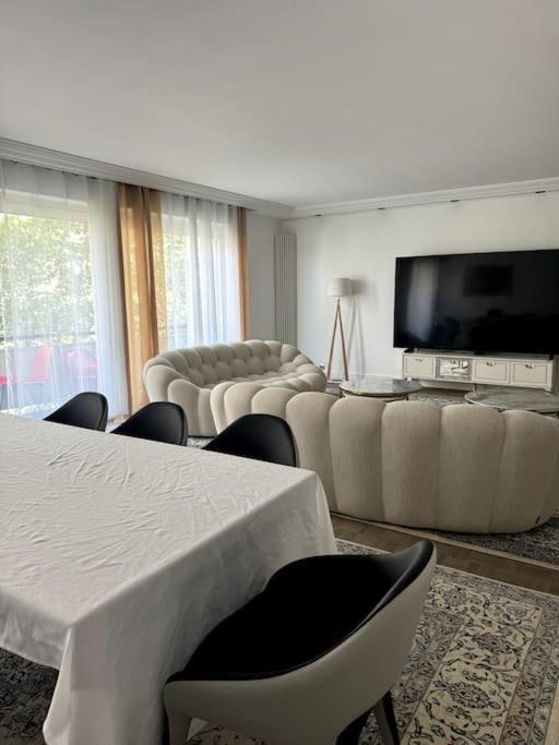 Prestigious Apartment - Arc De Triomphe Apartment Paris