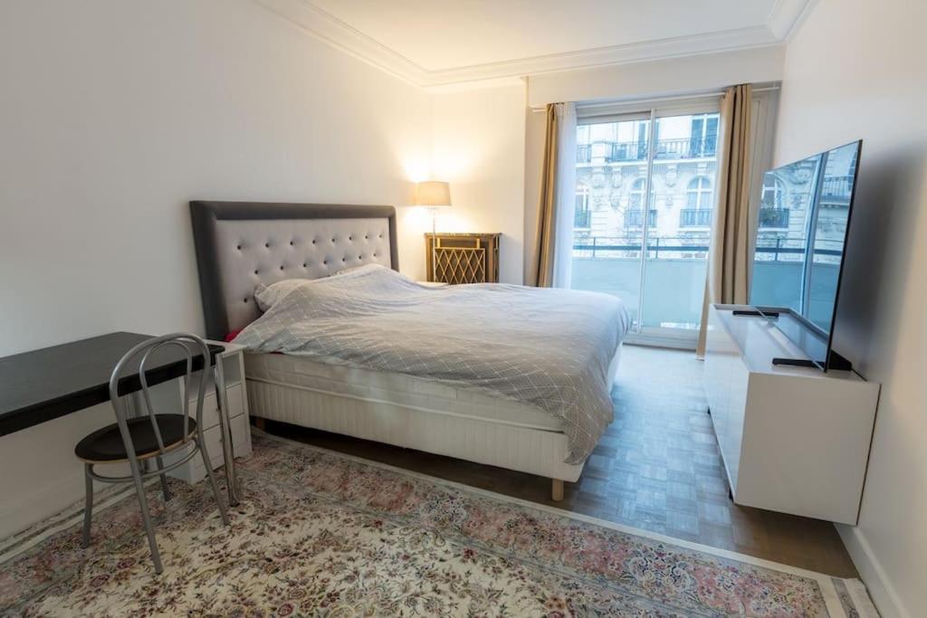 Prestigious Apartment - Arc De Triomphe Apartment Paris